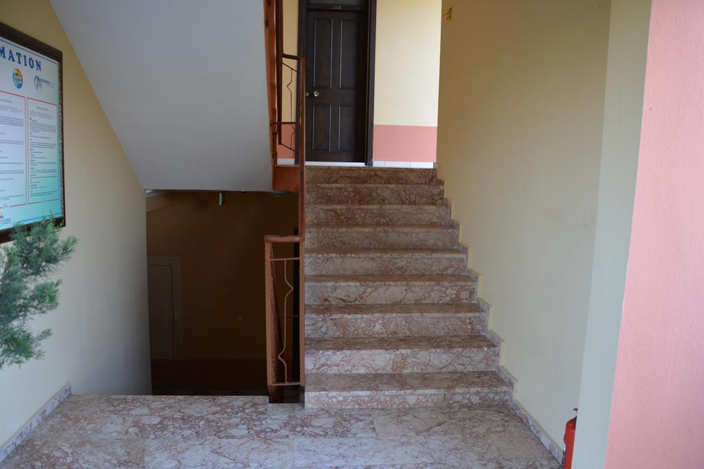 Yavuzhan Hotel Side Exterior foto